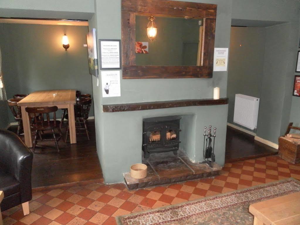 The Chetnole Inn Eksteriør bilde